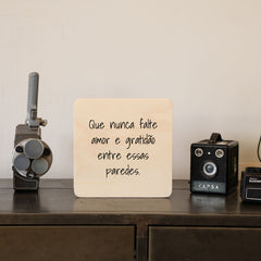 Quadro Decorativo  -  Que nunca falte amor e gratidão entre essas paredes