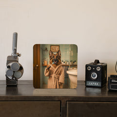 Quadro Decorativo  -  Pastor Alemão de Roupão